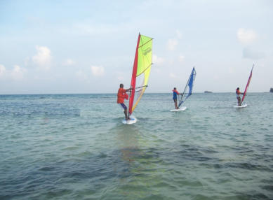Curso de Wind Surf en San Andrés reservas-www.dairo.ws +57 3157245384