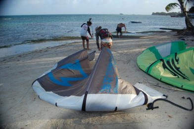 Alquiler de Kite  Surf en San Andrés reservas-www.dairo.ws +57 3157245384