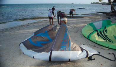 Alquiler de Kite Surf en San Andrés reservas-www.dairo.ws +57 3157245384